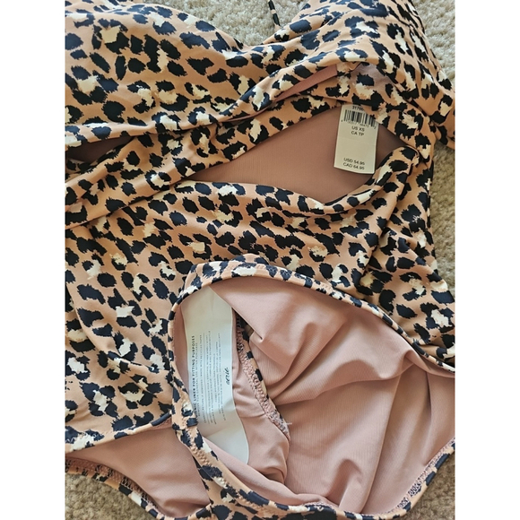 Aerie Leopard Wrap One Piece Full Coverage Swimsuit Size XS NEW - Picture 3 of 5